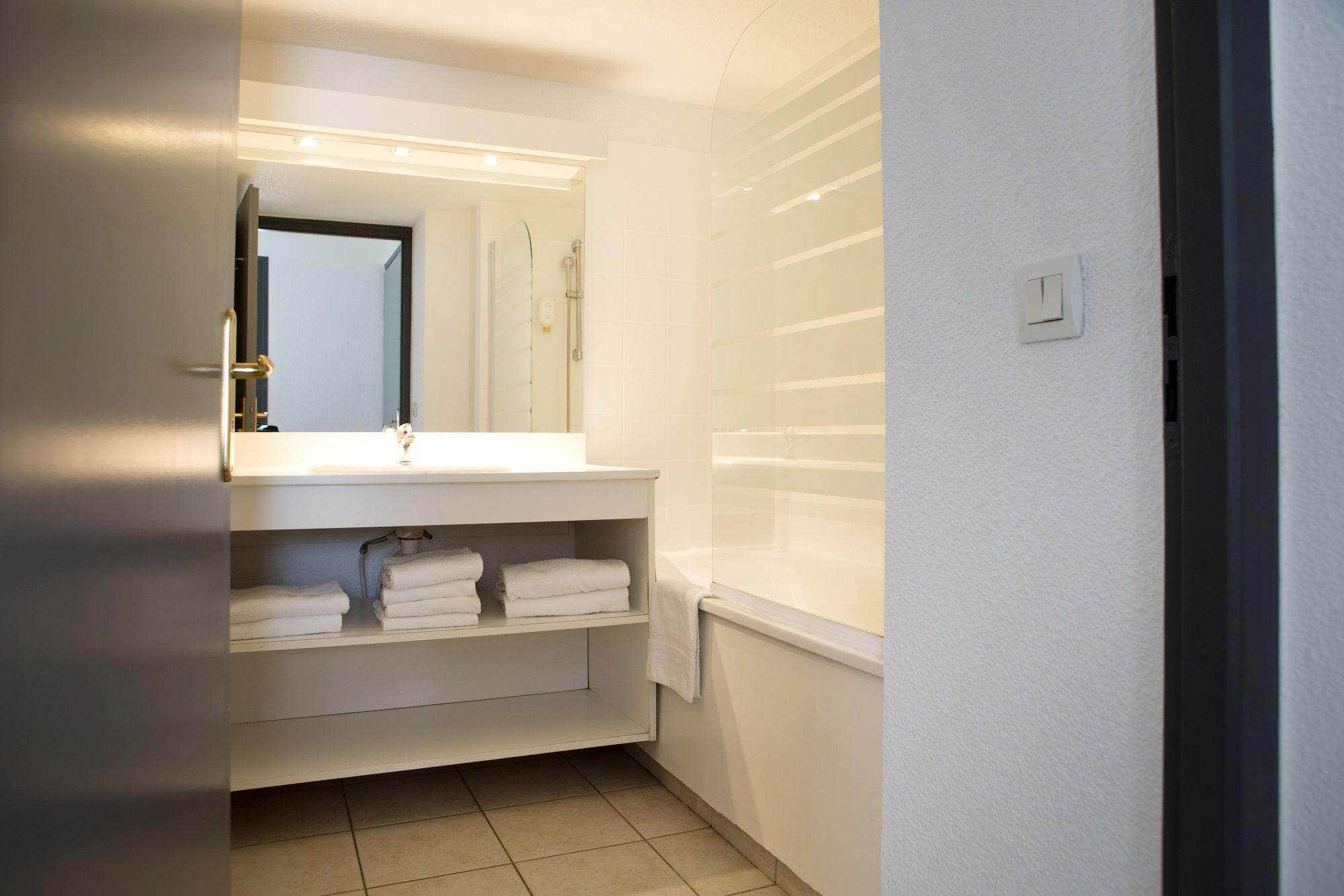 Comfort Aparthotel Divonne La Versoix Eksteriør billede